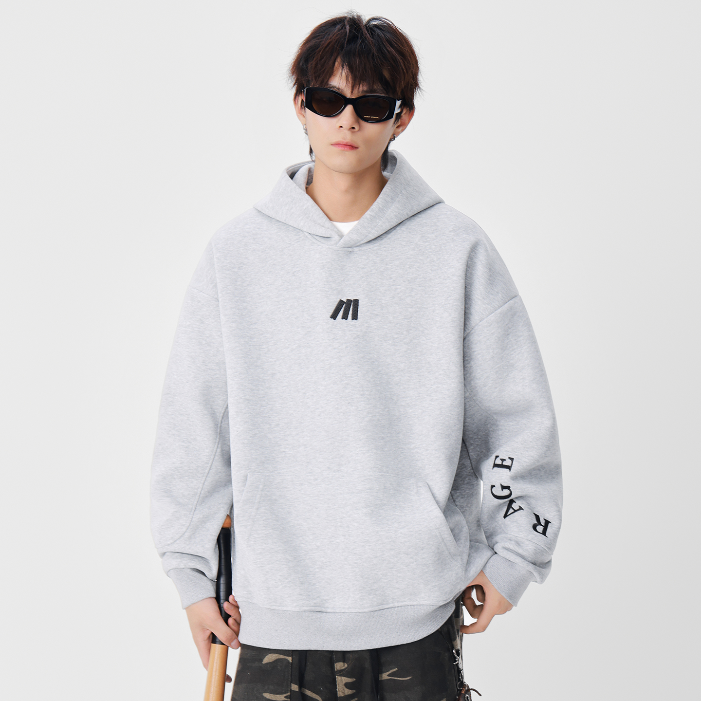 连帽套头卫衣男士宽松秋季新款休闲百搭帽衫日系复古潮牌情侣上衣