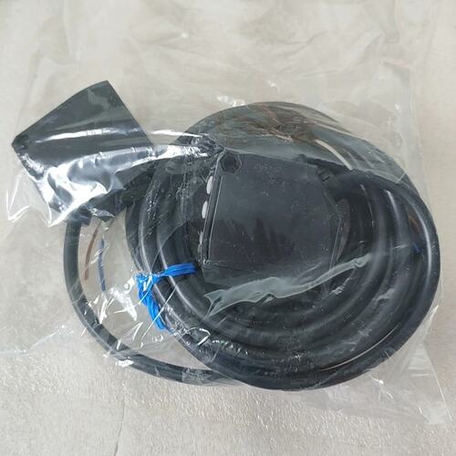 议价光纤传感器E3JE3JK-TR11-C2ME3JK-TR12-C2M
