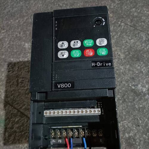 议价变频器V800-2S002R2GV800-2S001R5GV800-2S003R7G