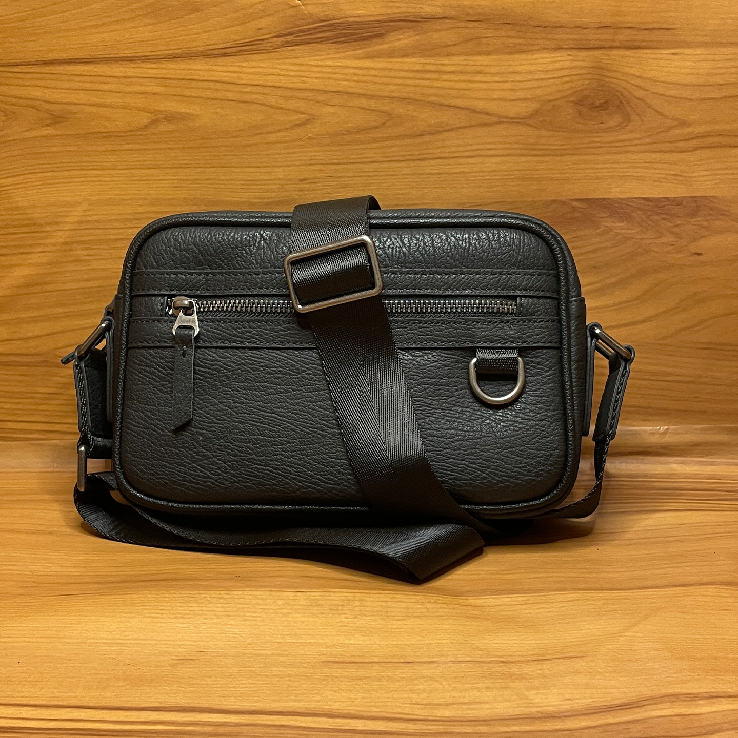 新款真皮男斜挎包头层牛皮单肩包