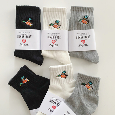 日版human飞鸭潮牌中短筒袜子