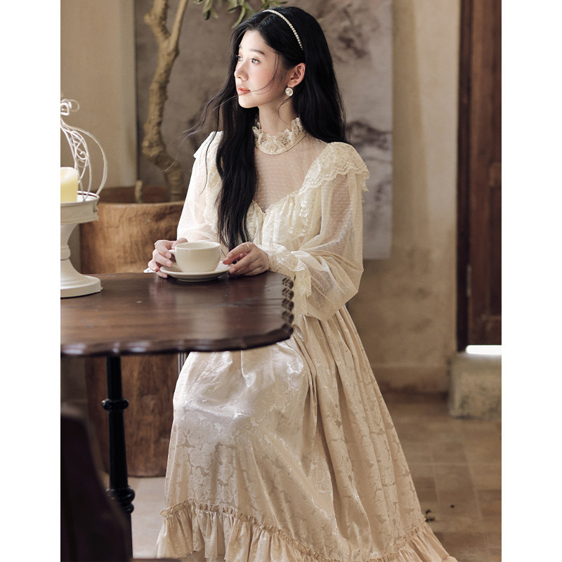 复古法式轻婚纱vintage蕾丝缎面连衣裙宫廷风长裙