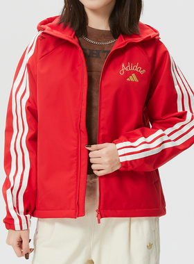 新年款红色正品ADIDAS阿迪达斯三条纹女装运动休闲软壳夹克KU8972