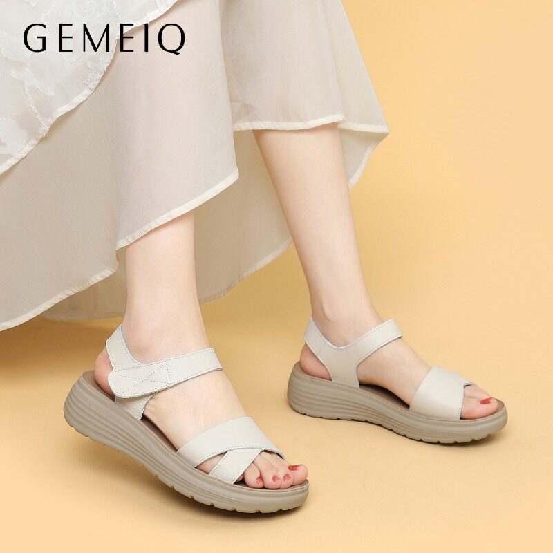 戈美其凉鞋夏季平底中年时尚外穿女士舒适上新防滑软底夏天女鞋