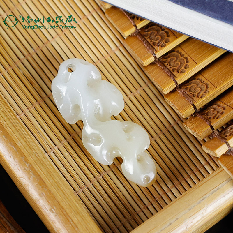 玉缘天然和田玉新疆且末山料时来运转挂件吊坠油润细腻扬州玉器厂