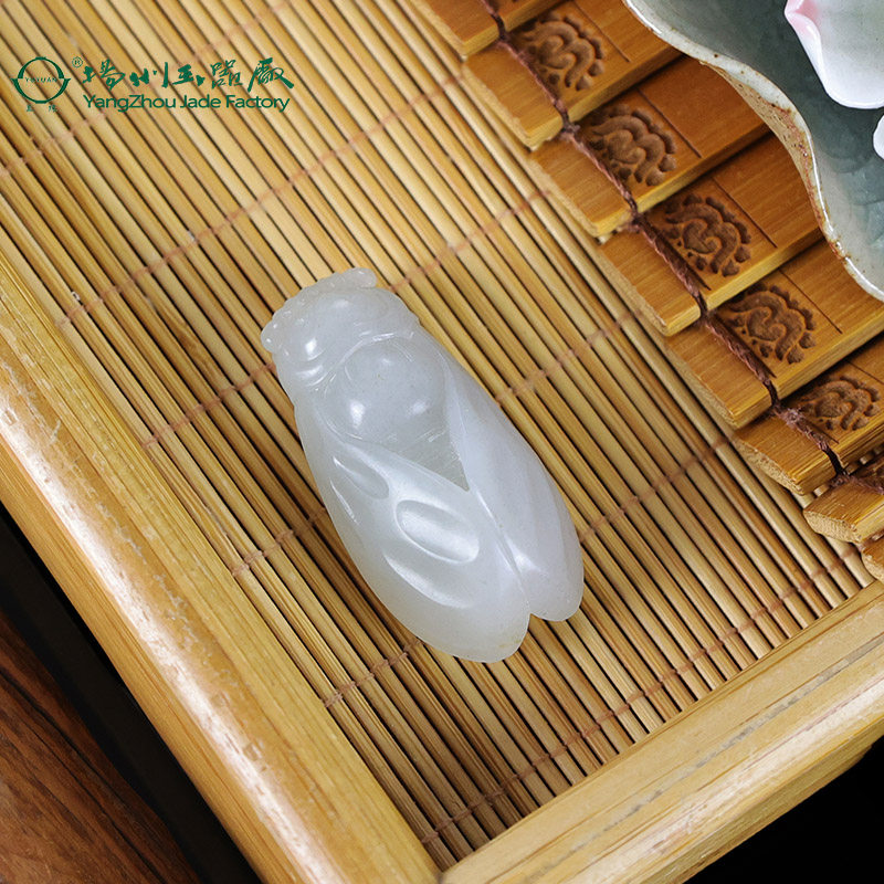 玉缘天然和田玉新疆白玉籽料一鸣惊人吊坠挂件手推出油大师工收藏