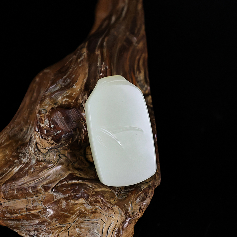 玉缘和田玉新疆和田白玉籽料节节高吊坠玉质细腻油性足白度好大师