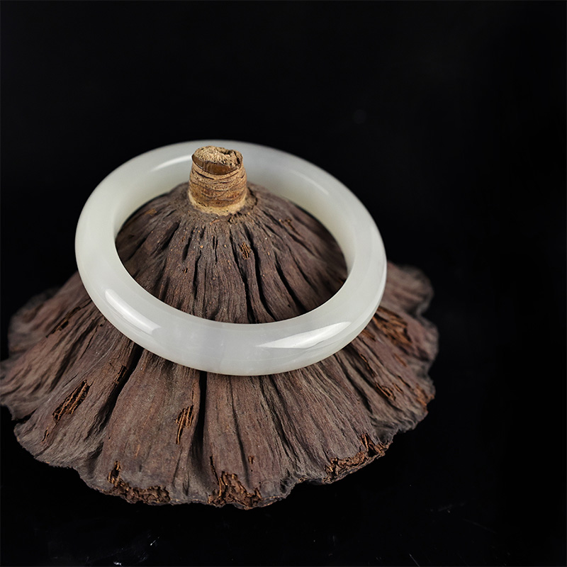 玉缘和田玉扬州玉器厂青海白玉烟青手镯玉质细腻多圈口女士送爱人