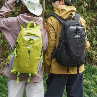 新款 户外登山包大容量30L旅行包双肩包女运动徒步轻便旅游背包男