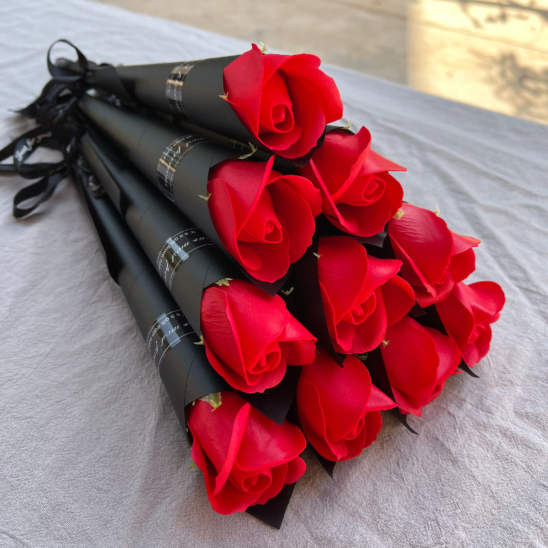 圣诞康乃馨仿真香皂花单支玫瑰花公司活动礼品地推扫码小礼物