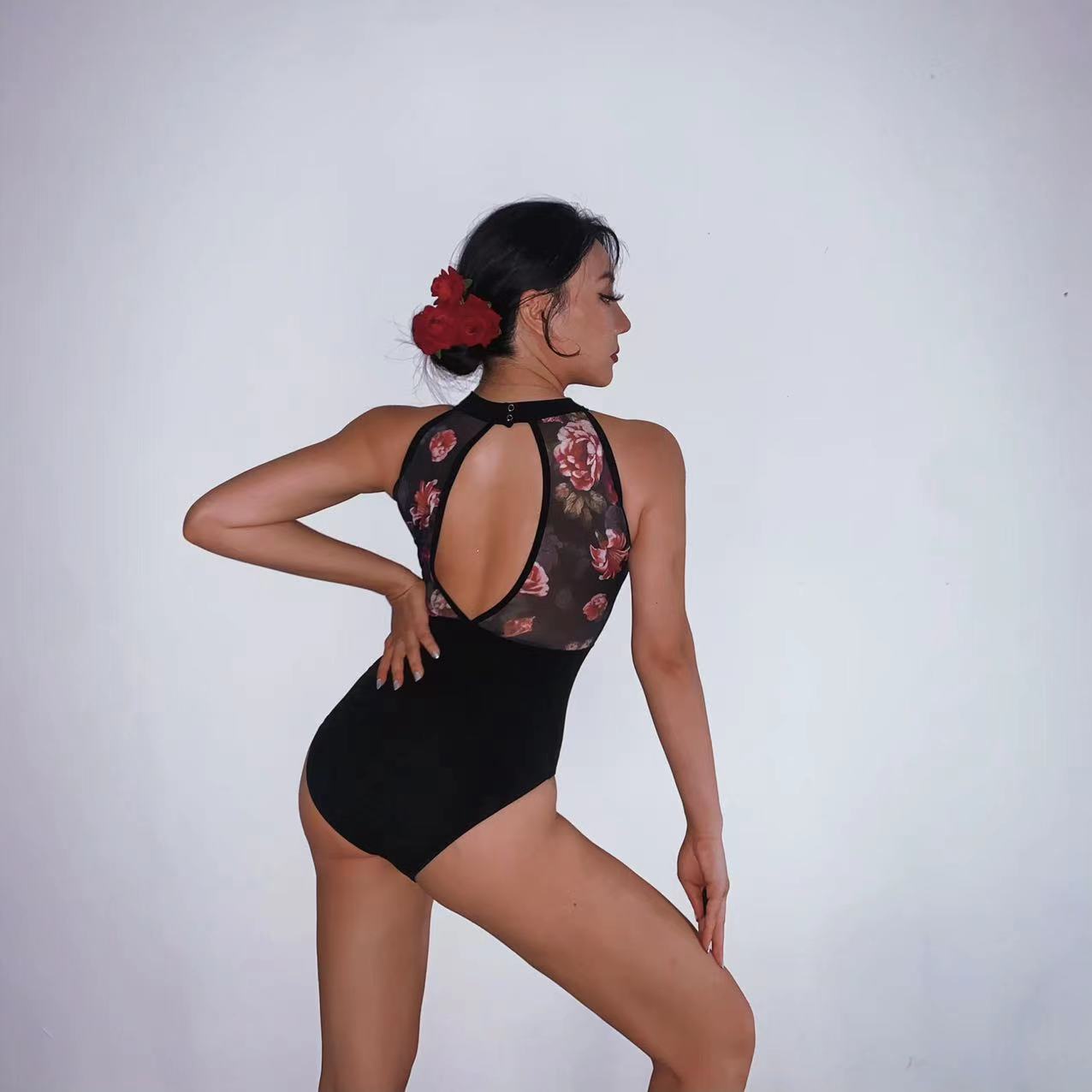 1996紧身连体衣跳舞露背背心