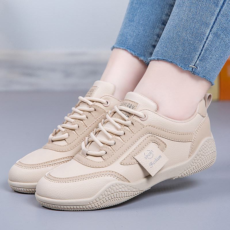 2025新款秋季皮面软底女士休闲防滑运动板鞋轻便耐磨百搭小白鞋女