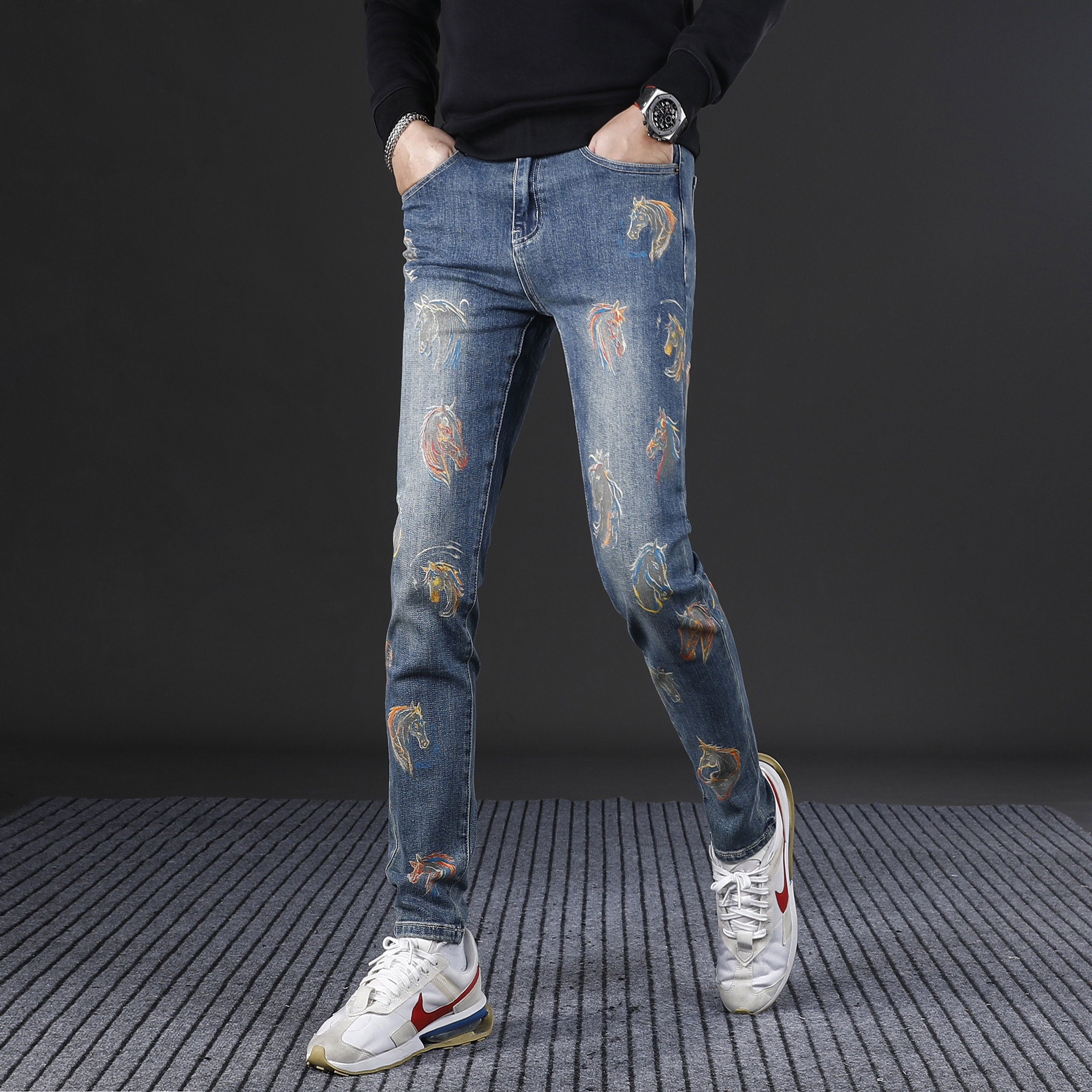 高端印花潮牌牛仔裤男款修身小脚2025新款秋冬季潮流休闲男士裤子,男装,牛仔裤,淘宝优惠券,粉丝福利购,淘宝优惠卷