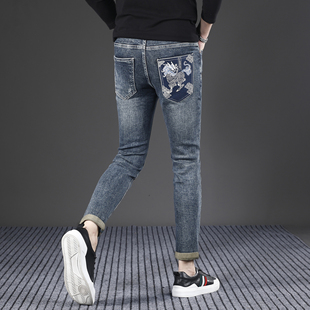 高档九分牛仔裤男款修身小脚2024新款弹力潮牌印花男士裤子秋冬款