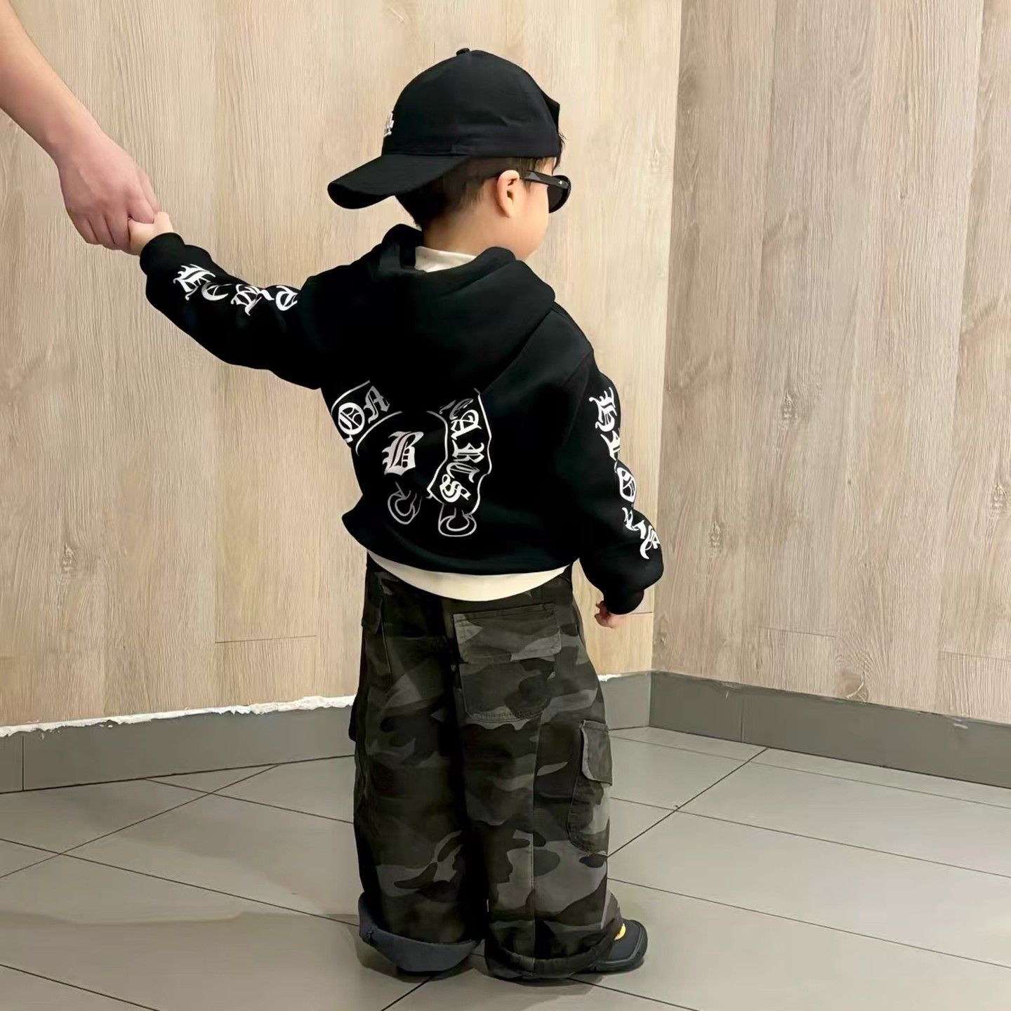 男童加绒加厚连帽卫衣2025秋冬季