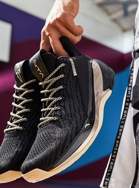 安踏篮球鞋男鞋2025春季克莱汤普森KT4缓震回弹实战战靴11931102