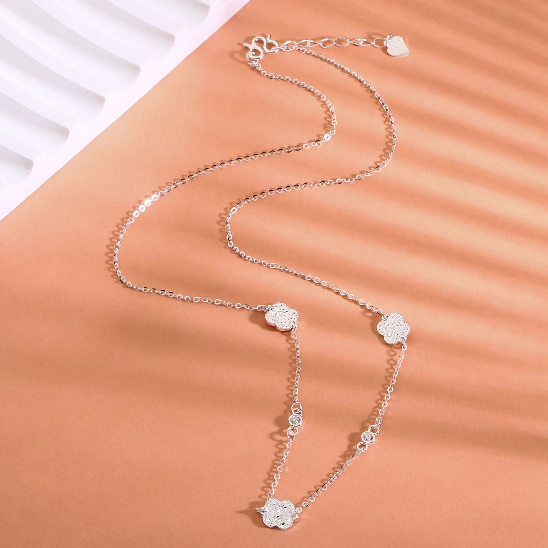 8615号足银999.9碎冰冰四叶草项链气质轻奢项链送女友爆款