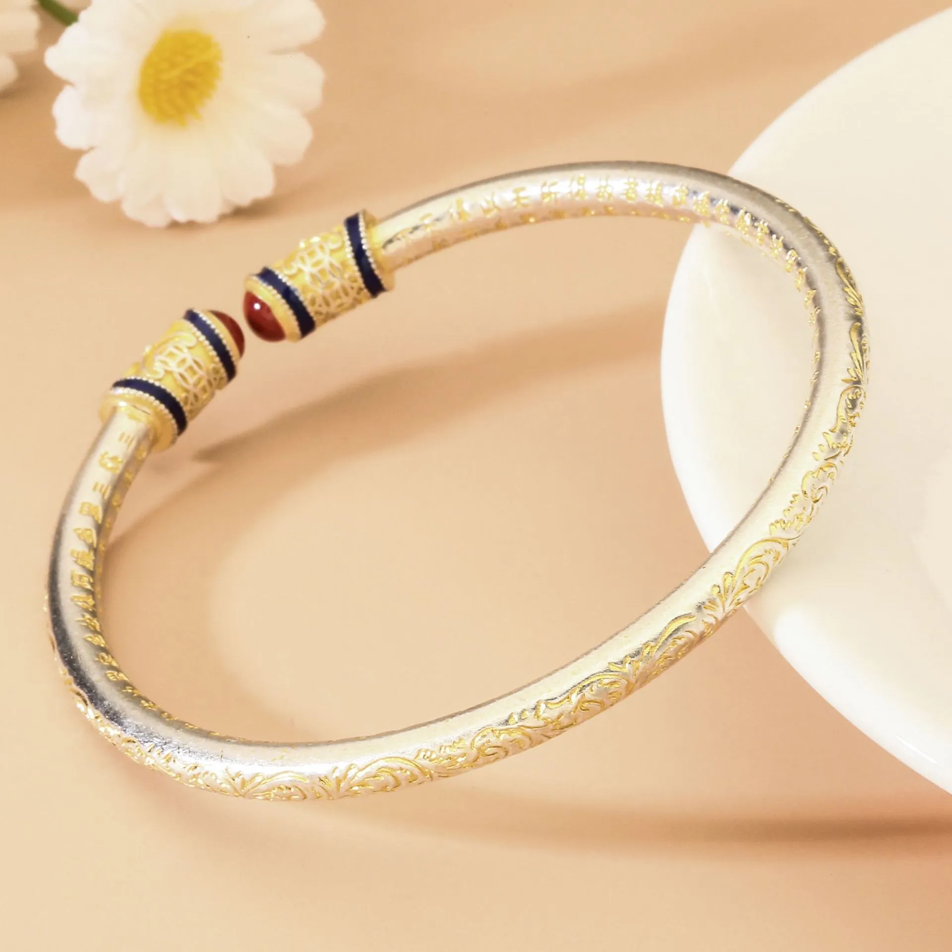 999.9足银开口唐草纹描金手镯女开口复古国风实心纯银手环镯