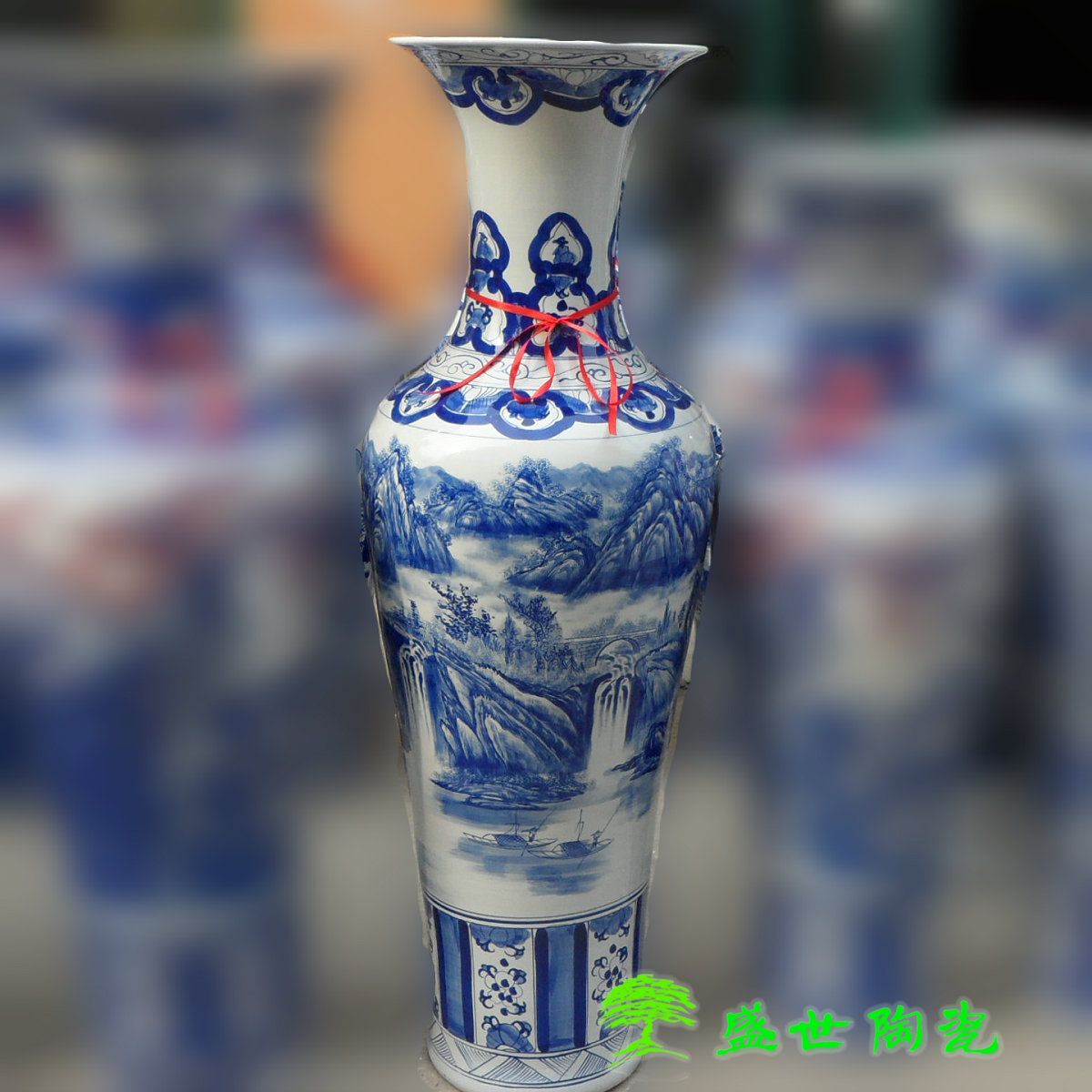 景德镇手绘山水图落地大花瓶