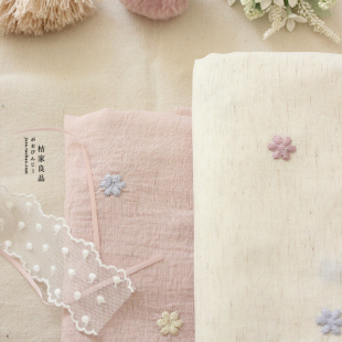 天丝混纺刺绣花朵重工刺绣布料混纺夏季连衣裙衬衫旗袍制衣装面料