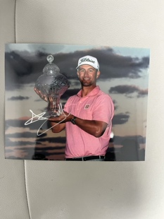 亚当斯克特亲笔签名十寸裱框大照片 高尔夫球星