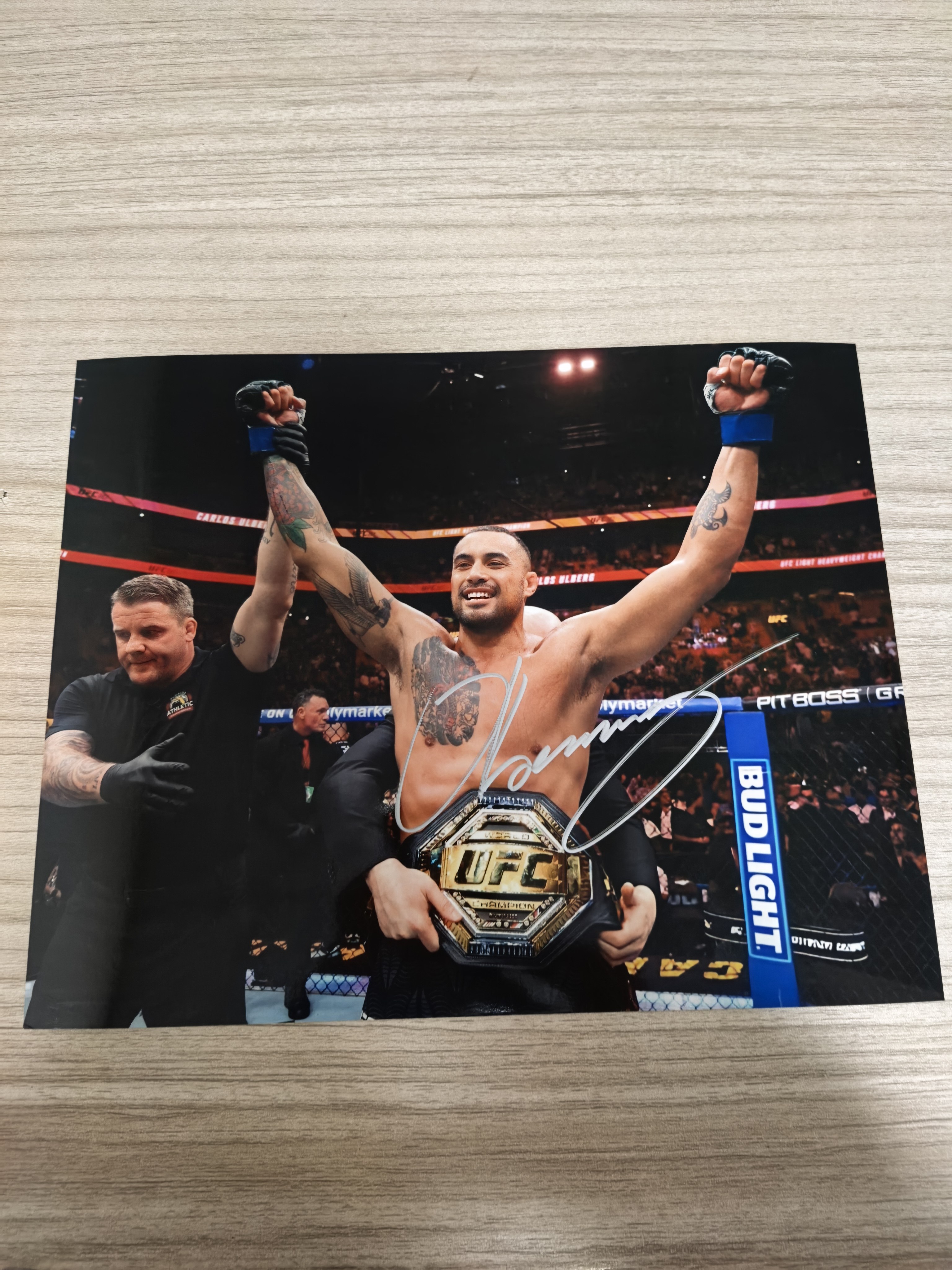 乌尔伯格亲笔签名十寸大照片  ufc选手