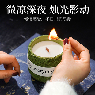 新年礼盒香薰蜡烛卧室氛围感家用室内持久大豆蜡熏香小众高级摆CS