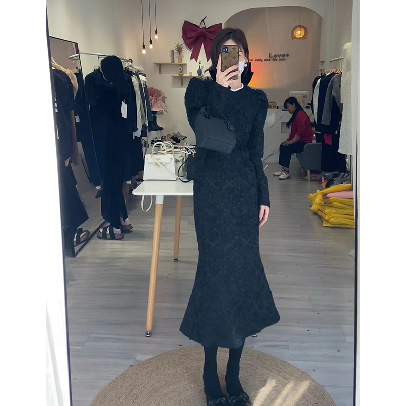 法式轻奢泡泡袖蕾丝连衣裙