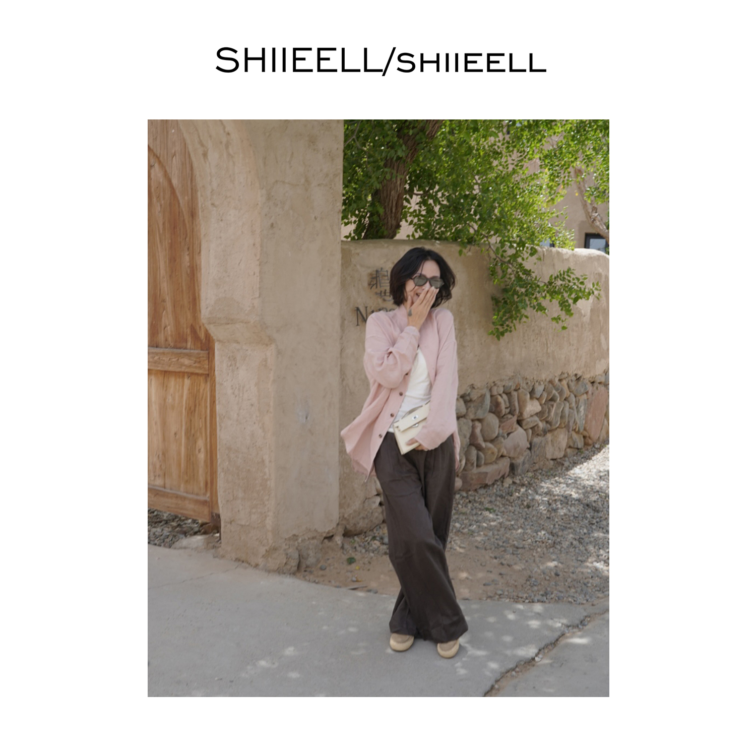 姣爷SHIIEELL 新品高智感温柔粉亚麻排扣立领休闲长袖衬衫女W1158