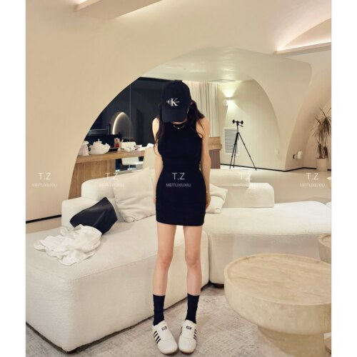【婷子定制】~150小个子夏款纯欲风修身显瘦包臀挂脖连衣短裙E93
