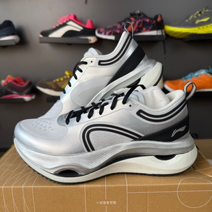 李宁惊鸿跑步鞋女子2025春季新款轻便反光缓震保护跑鞋ARHV002