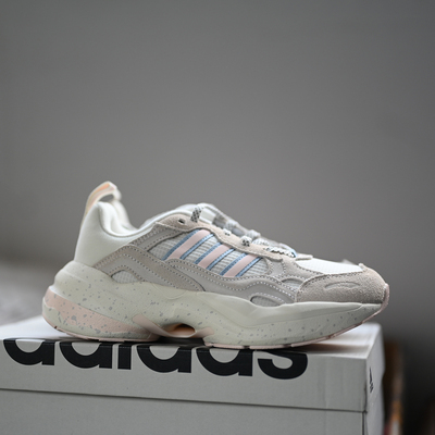 阿迪达斯女子复古厚底老爹鞋