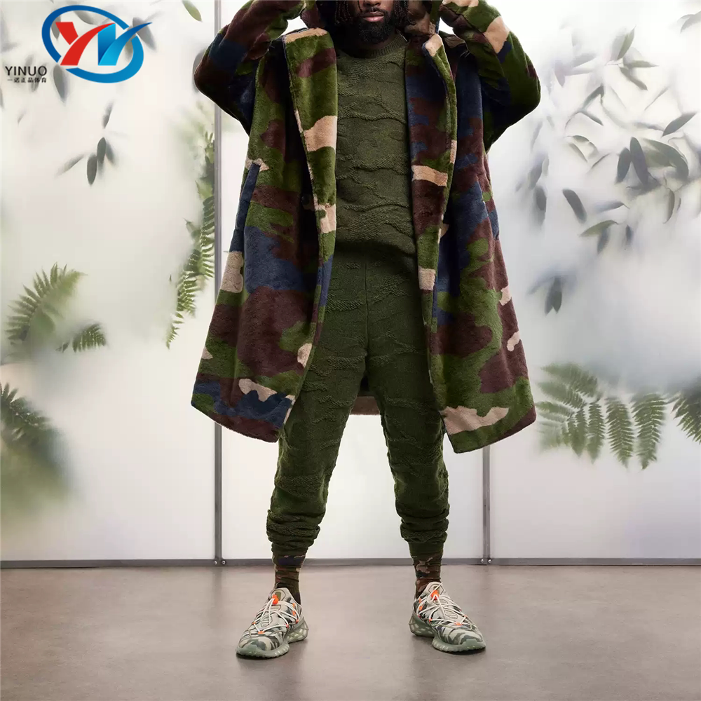 阿迪达斯男女迷彩保暖运动外套