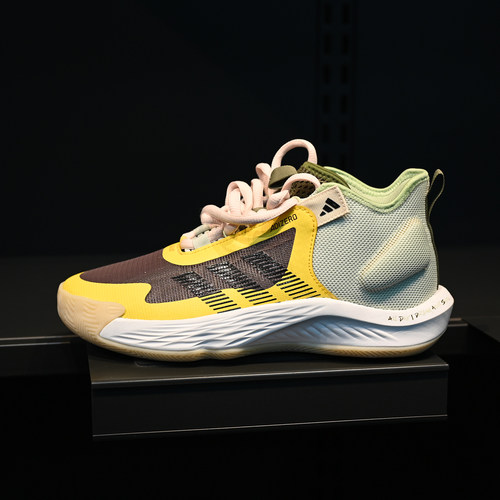 阿迪达斯男女缓震实战篮球鞋