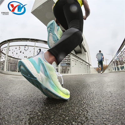 Adidas阿迪达斯女子跑步鞋