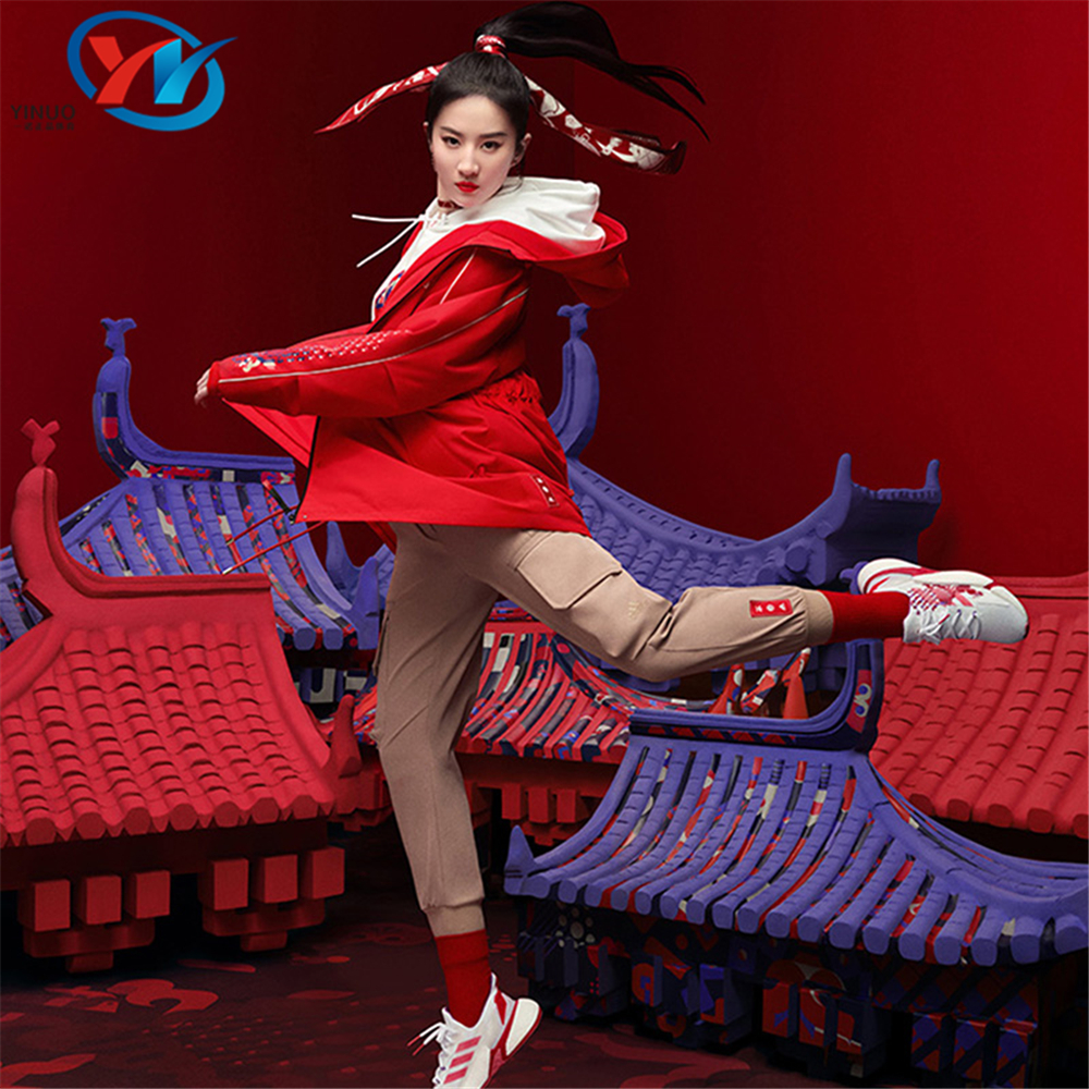 Adidas/阿迪达斯女子运动跑步鞋