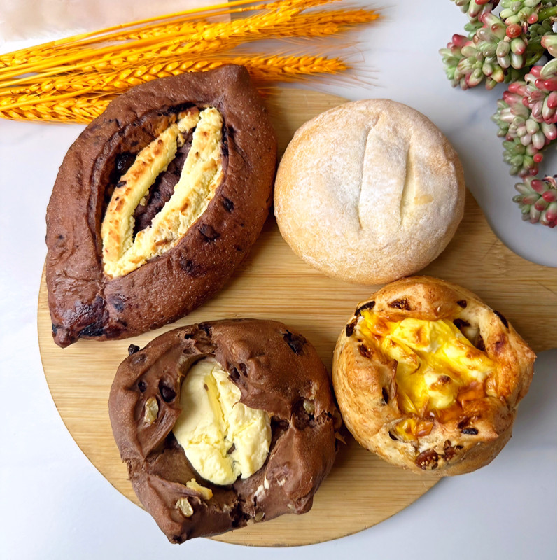 全麦无花果芝士乳酪软欧包手作面包桑葚巧克力奶酪面包欣小焙新品