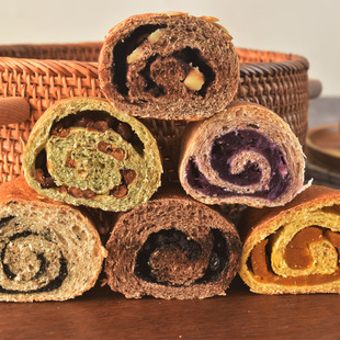 欣小焙手作全麦粗粮卷黑芝麻肉松抹茶红豆夹心早餐面包欧包100g