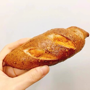 全麦咸蛋黄辣松碱水条100g 305大卡/枚辣味肉松咸蛋黄味碱水包