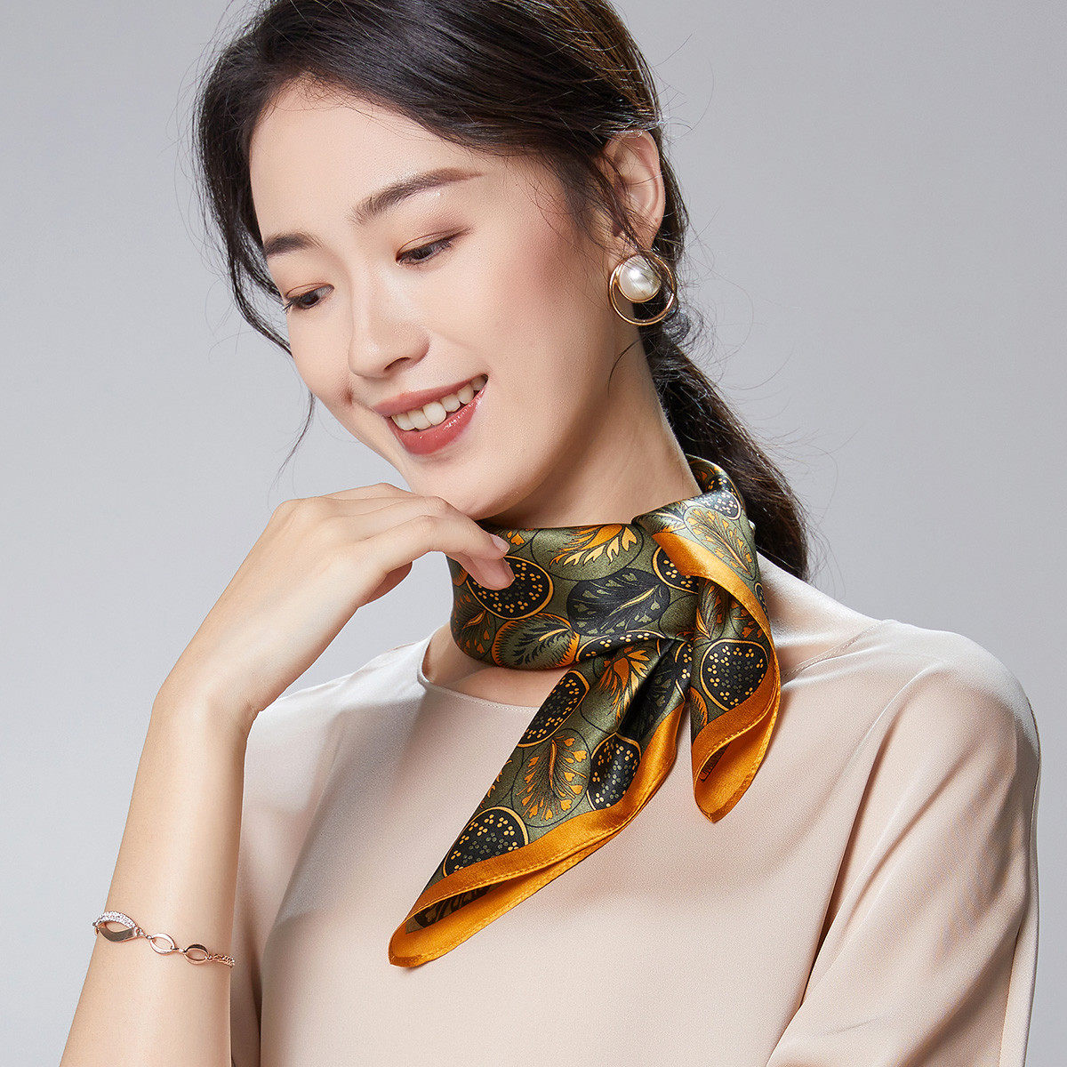 100%桑蚕丝丝巾女53真丝小方巾职业白领女西装薄款潮流百搭小领巾