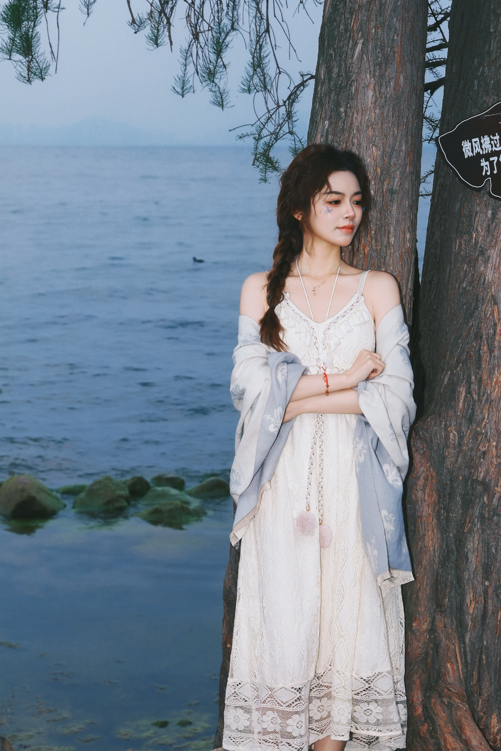 00后VAE原创设计民族风开衫连衣裙