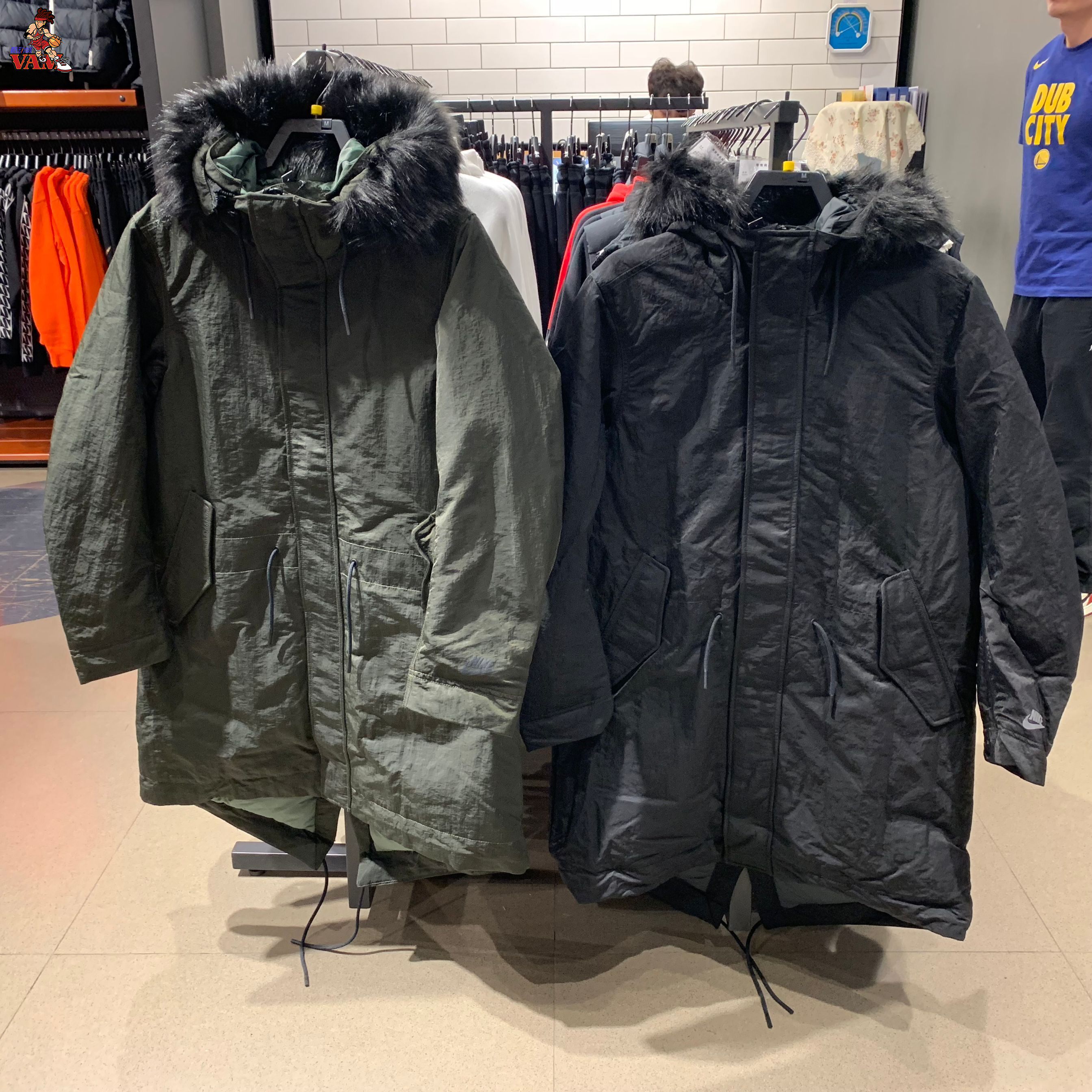 专柜正品耐克19冬季中长款大衣防风保暖连帽羽绒服BV4752-355-010