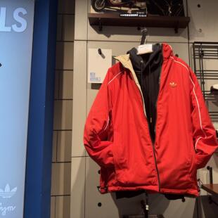 阿迪达斯三叶草2025男女蛇年CNY新年双面穿棉服 KA0822 KA0821