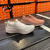 102 NIKE 602 FLYKNIT女子纯白轻便透气跑步鞋 AQ0070 EPIC REACT