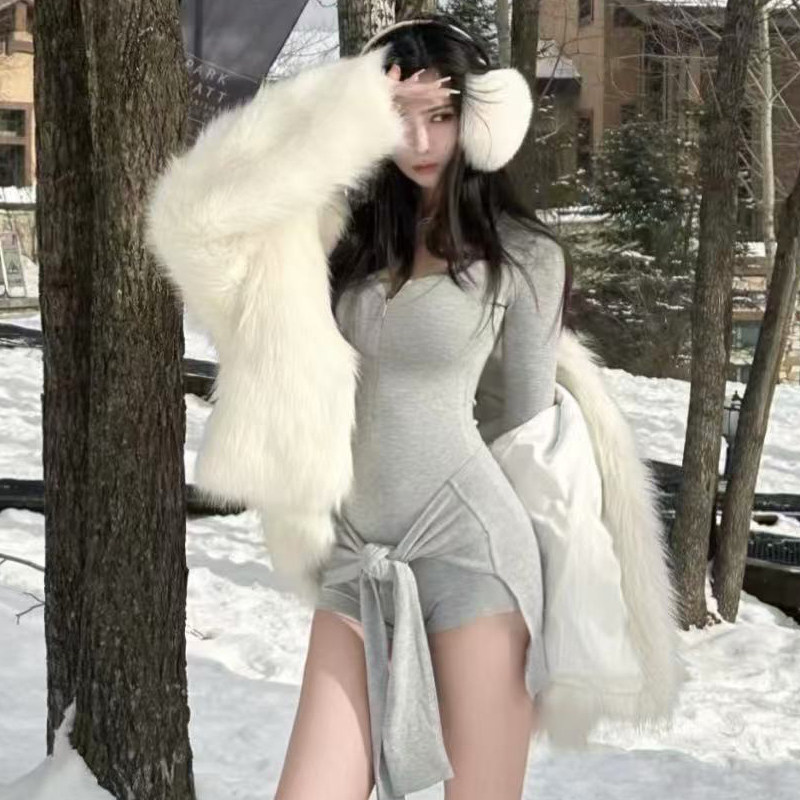 连体衣雪地雪景拍照纯色连体裤一体衣修身绑带瑜伽运动连体服打底