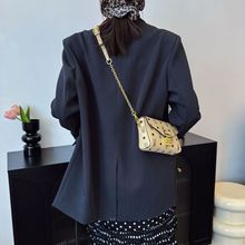 信封小包包女式2025新款夏季轻奢小众高级感超火迷你链条单肩斜挎