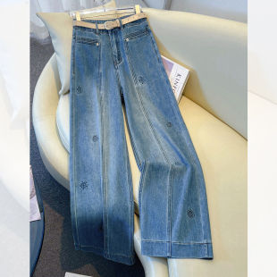 宽松显瘦阔腿裤 压花窄版 女春秋2026款 拉夏贝尔高档蓝色直筒牛仔裤