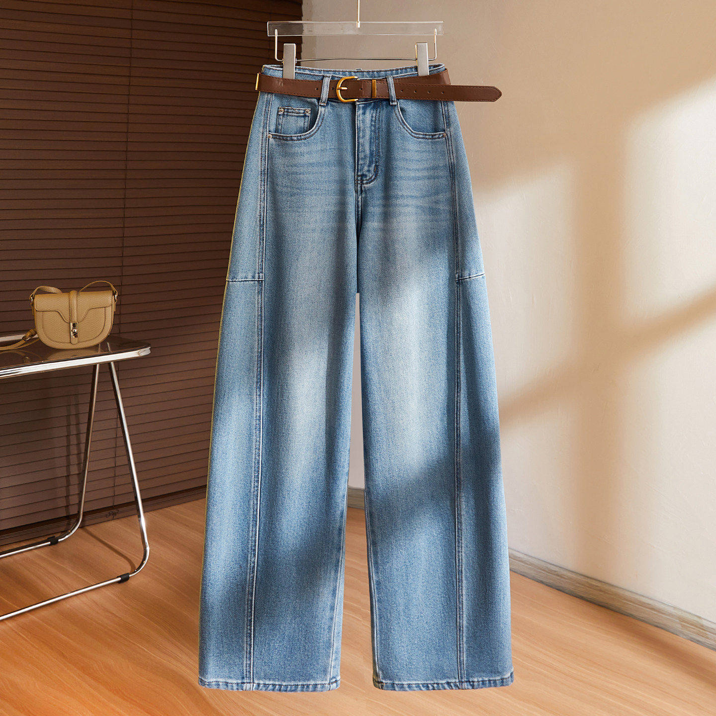 拉夏贝尔浅蓝色弯刀牛仔裤女春季2026流行新款高腰宽松显瘦阔腿裤,女装/女士精品,牛仔裤,淘宝优惠券,粉丝福利购,淘宝优惠卷