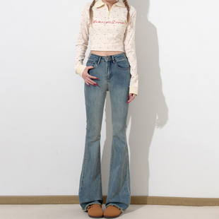 艾格复古微喇毛边牛仔裤女2025早秋新款显瘦设计感宽边裤脚喇叭裤