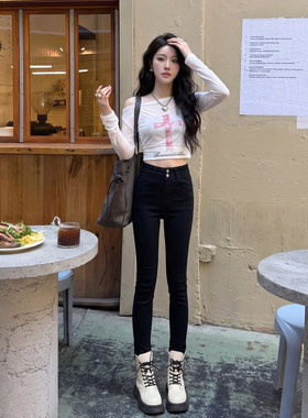 高腰双扣显瘦显高小脚牛仔裤女